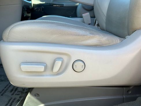 Used 2017 Toyota Sienna XLE image 15