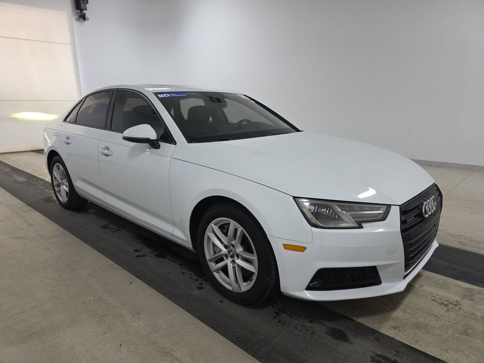 Used 2017 Audi A4 2.0T Premium w/ Convenience Package AWD/4WD image 4
