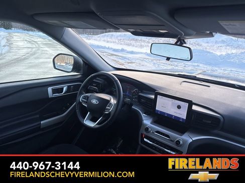 Used 2022 Ford Explorer XLT image 39