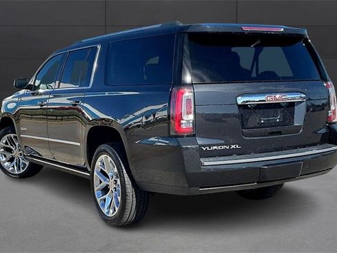 Used 2020 GMC Yukon XL Denali w/ Denali Ultimate Package image 9