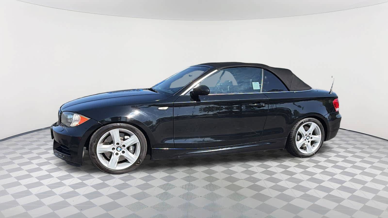 Used 2008 BMW 135i Convertible RWD image 8