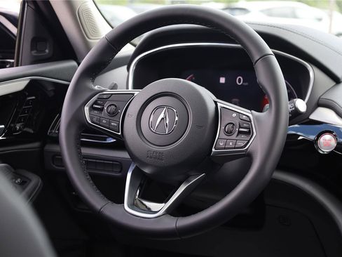 New 2026 Acura MDX SH-AWD image 32