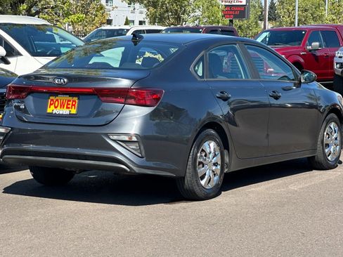 Used 2019 Kia Forte Sedan FWD image 4