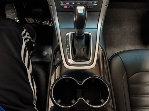 Used 2015 Ford Edge SEL w/ Equipment Group 201A image 33