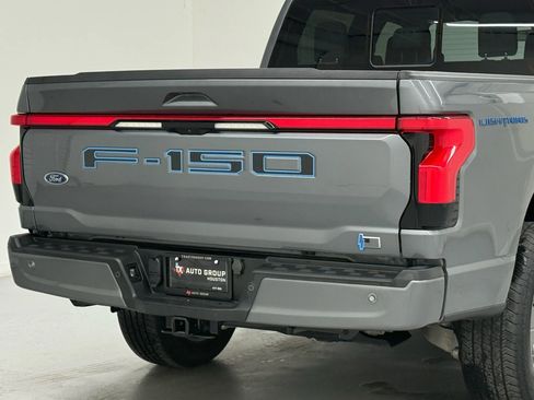 Used 2023 Ford F150 Lightning Lariat image 40