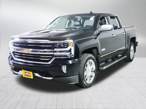 Used 2018 Chevrolet Silverado 1500 High Country image 3