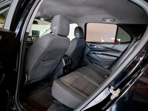 Used 2019 Chevrolet Equinox LT FWD image 17