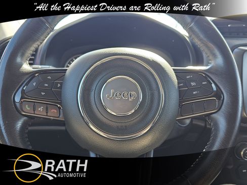 Used 2019 Jeep Renegade Altitude w/ Quick Order Package 2XM image 13