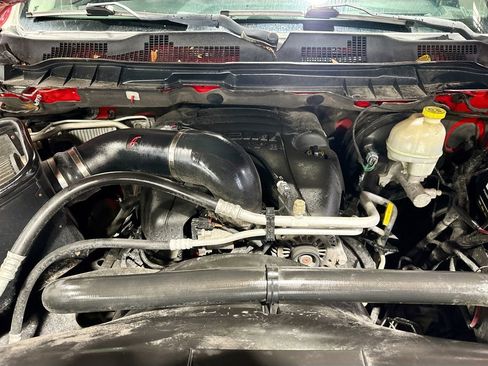 Used 2016 RAM 1500 Laramie image 31