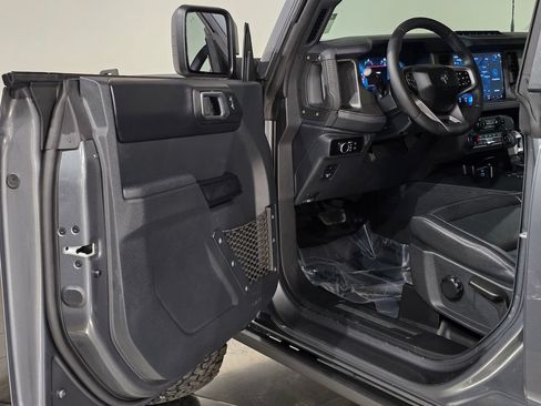 New 2025 Ford Bronco Badlands AWD/4WD image 14