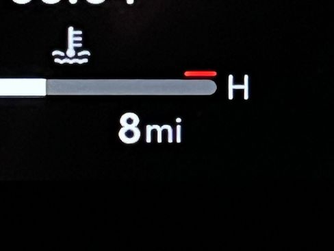 Certified 2026 Toyota Highlander Limited AWD/4WD image 18