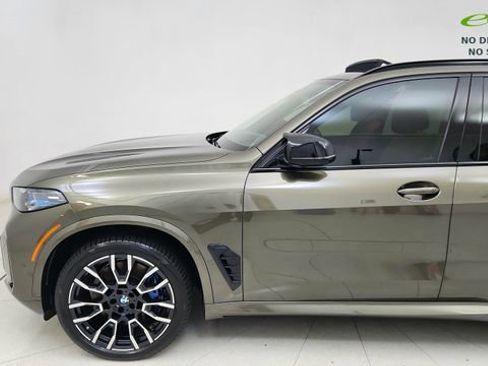 Used 2025 BMW X5 M60i AWD/4WD image 4