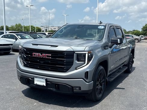Used 2023 GMC Sierra 1500 Elevation w/ Preferred Package AWD/4WD image 7