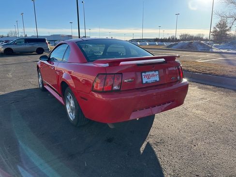 Used 2002 Ford Mustang Coupe image 3