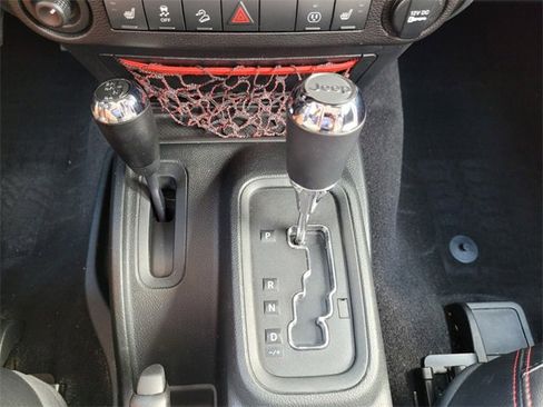 Certified 2018 Jeep Wrangler Rubicon image 30