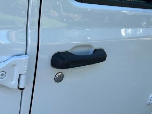 Used 2025 Jeep Wrangler Sport image 25