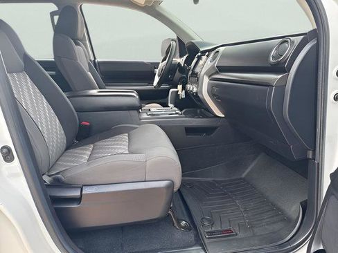 Used 2020 Toyota Tundra SR5 w/ SR5 Upgrade Package AWD/4WD image 11