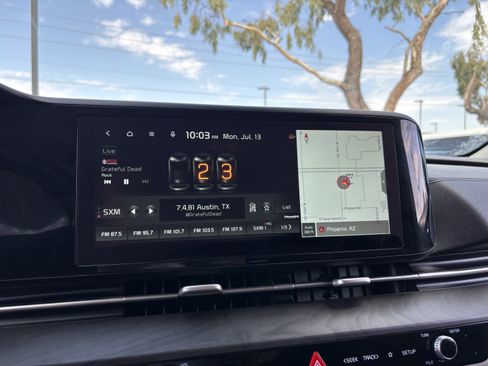 Used 2022 Kia Carnival SX FWD image 20