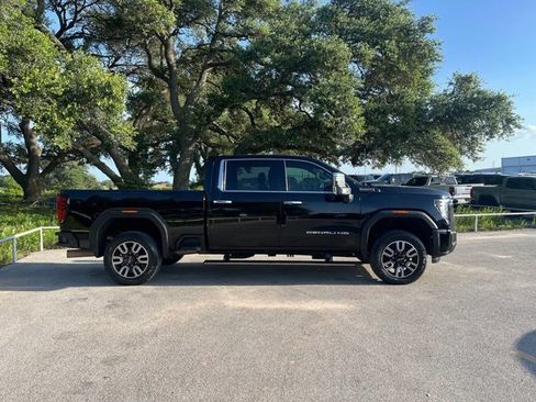Used 2024 GMC Sierra 2500 Denali Ultimate AWD/4WD image 4