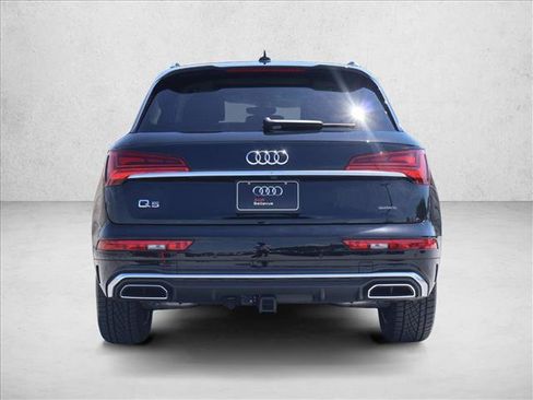 Used 2023 Audi Q5 2.0T Premium Plus w/ Premium Plus Package AWD/4WD image 8