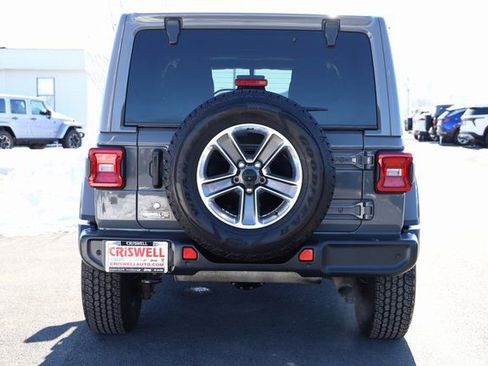 Used 2018 Jeep Wrangler Unlimited Sahara w/ Dual Top Group AWD/4WD image 5