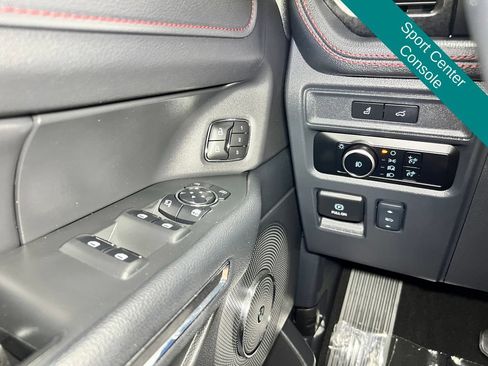 Used 2024 Ford Expedition Max Limited AWD/4WD image 28