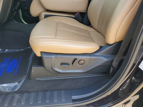 Used 2022 Ford F350 Lariat w/ Lariat Ultimate Package AWD/4WD image 21