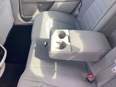 Used 2019 Ford Fusion SE FWD image 28