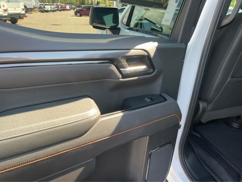 Used 2025 GMC Sierra 1500 AT4 w/ AT4 Premium Package AWD/4WD image 20