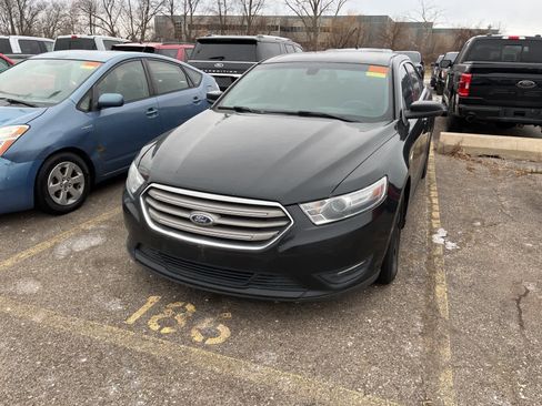 Used 2014 Ford Taurus SEL image 5