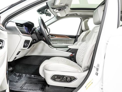 Used 2023 Jeep Grand Cherokee L Summit w/ Advanced Protech Group IV image 16