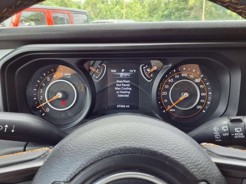 Used 2024 Jeep Wrangler Unlimited Sport AWD/4WD image 14