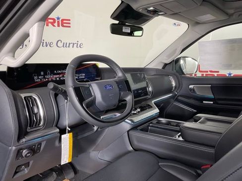 New 2025 Ford Expedition Max Platinum w/ Driver's Package image 13