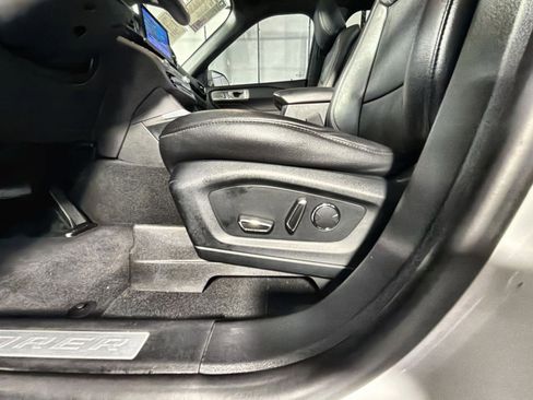 Used 2020 Ford Explorer Limited image 28