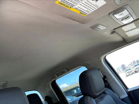 Used 2022 Nissan Frontier SV w/ Technology Package RWD image 30