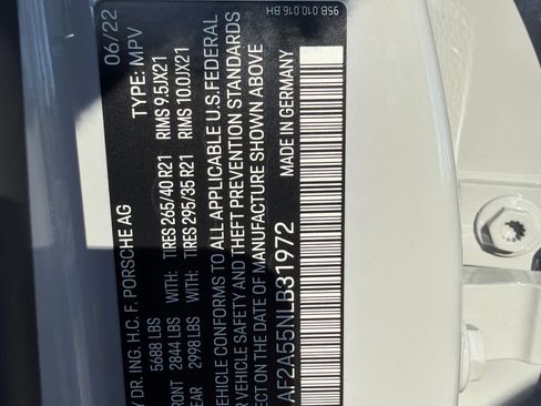 Certified 2022 Porsche Macan GTS AWD/4WD image 19