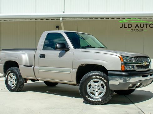 Used 2004 Chevrolet Silverado 1500 4x4 Regular Cab w/ Light Duty Power Package image 1