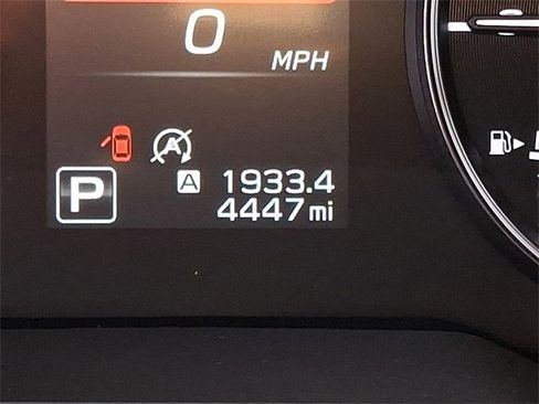 Used 2025 Subaru Outback Premium image 20