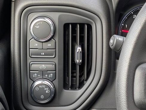 Used 2024 GMC Sierra 2500 Pro image 21