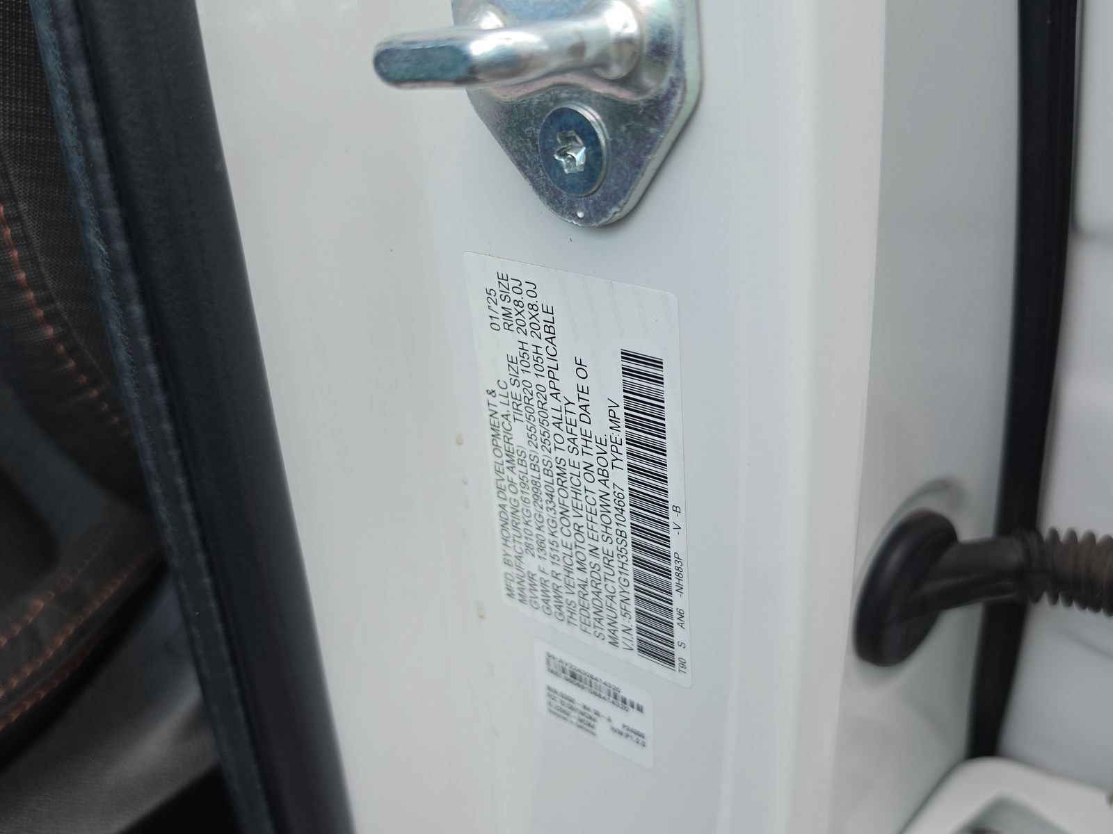 Used 2025 Honda Pilot Sport image 34