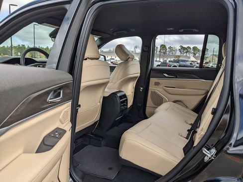 New 2026 Jeep Grand Cherokee Limited image 36