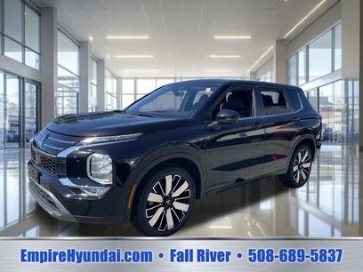 Used 2025 Mitsubishi Outlander SE