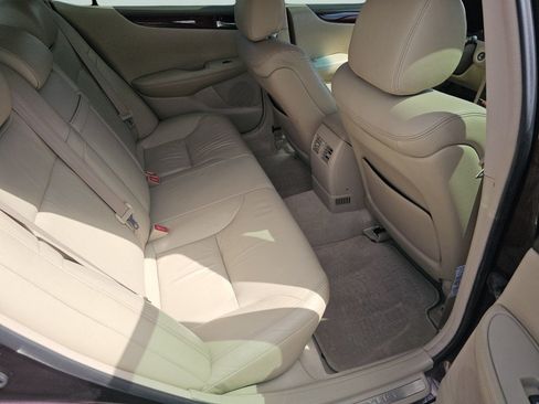 Used 2002 Lexus ES 330 w/ Premium Pkg FWD image 5