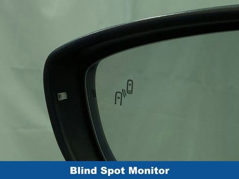 Used 2022 Volkswagen Passat 2.0T image 12