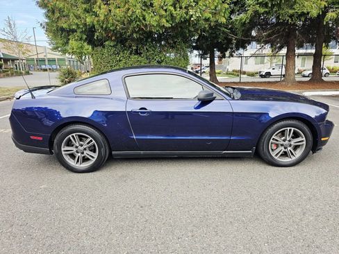 Used 2011 Ford Mustang Premium w/ 201A Rapid Spec Order Code image 6