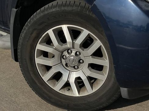 Used 2008 Nissan Pathfinder SE w/ Leather Pkg RWD image 9