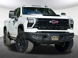 Certified 2025 Chevrolet Silverado 2500 ZR2 w/ ZR2 Bison Edition AWD/4WD video 2