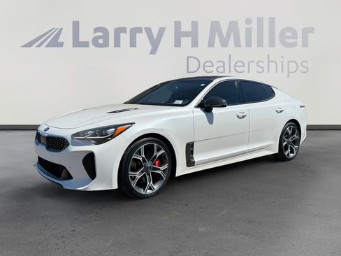 Used 2018 Kia Stinger GT2 RWD image 1