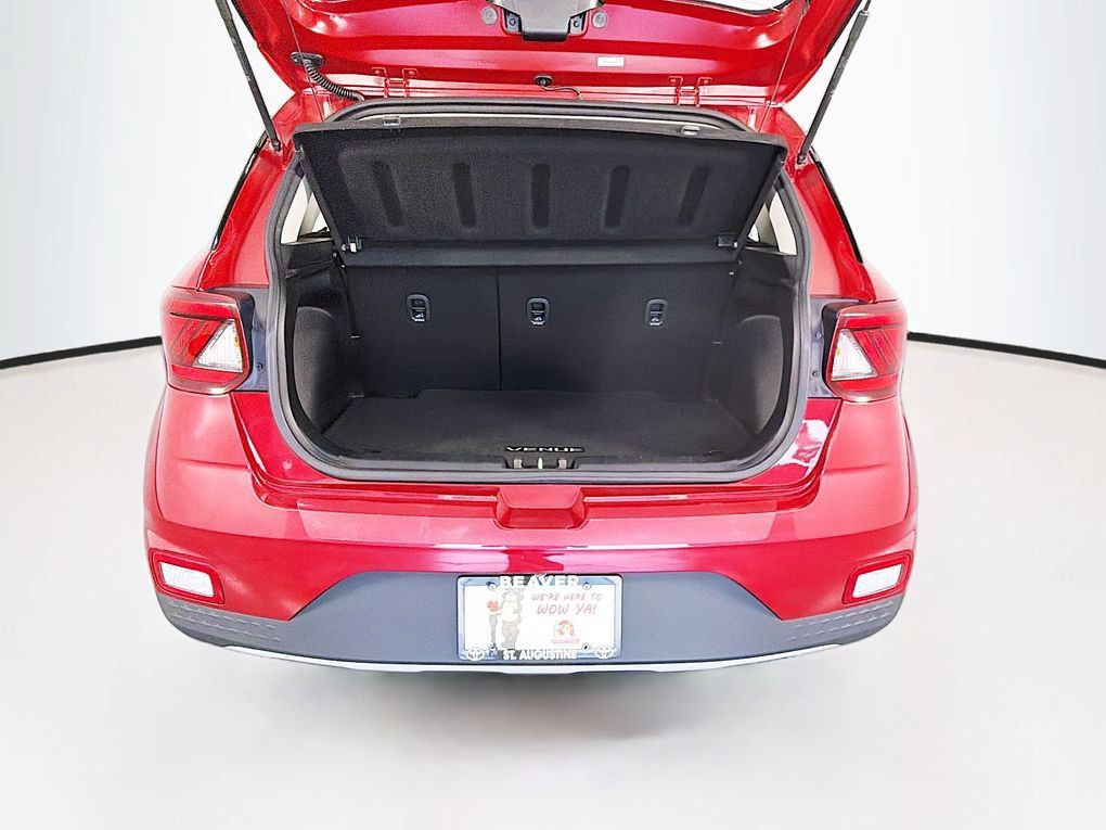 Used 2021 Hyundai Venue SEL FWD image 24