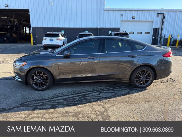 Used 2018 Ford Fusion SE w/ Equipment Group 201A FWD image 8